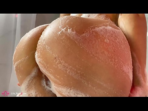 ❤️ Zeshkania masturbon pidhin me vibrator deri në orgazmë intensive në dush ☑ Vetëm porno tek ne sq.8kpornvids.ru